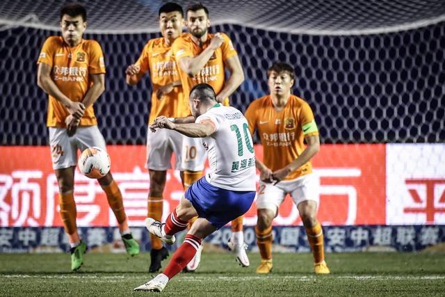 期待哈利伯顿重返赛场，再现季后赛“反派”形象详情页展示图